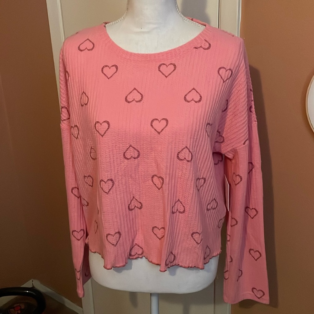Pink Hearts “Lauren Conrad” lounge/sleepwear top!